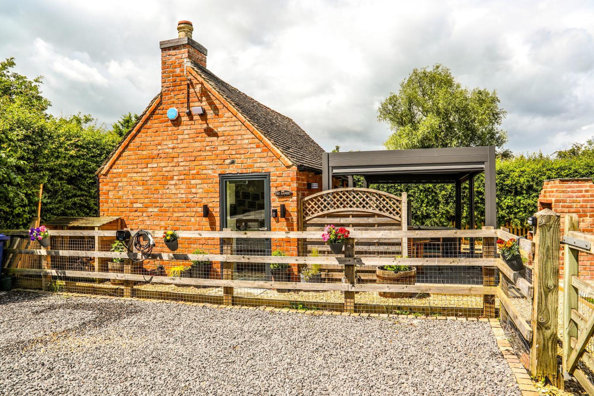 Cottage With Hot Tub - Near Cheltenham And Tewkesbury Dış mekan fotoğraf